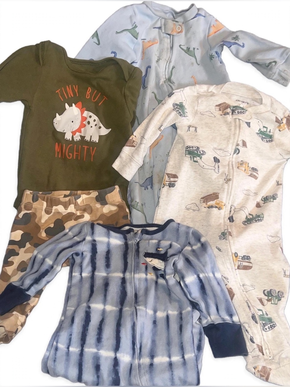 🍓Infant 6 9 mo Bundle Dino & Camo Pajama Sets Onesies Carters included 6 pieces